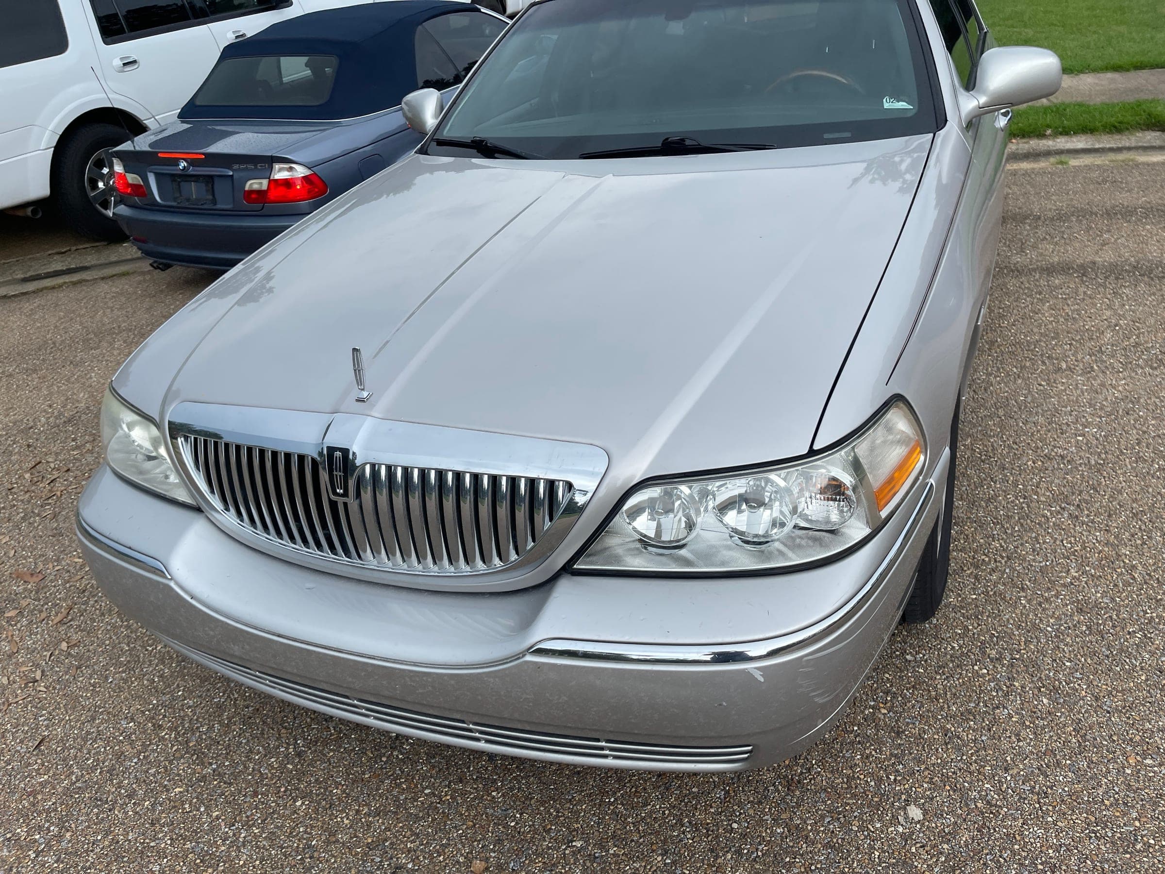 2010 Lincoln Town Car Signature Limited